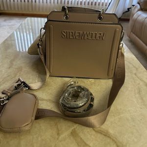 Popular bag Steve Madden tote crossbody ,mushroom bag , Used , good condition
